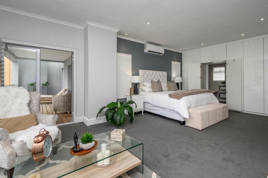 4 Bedroom Property for Sale in Summerstrand Eastern Cape